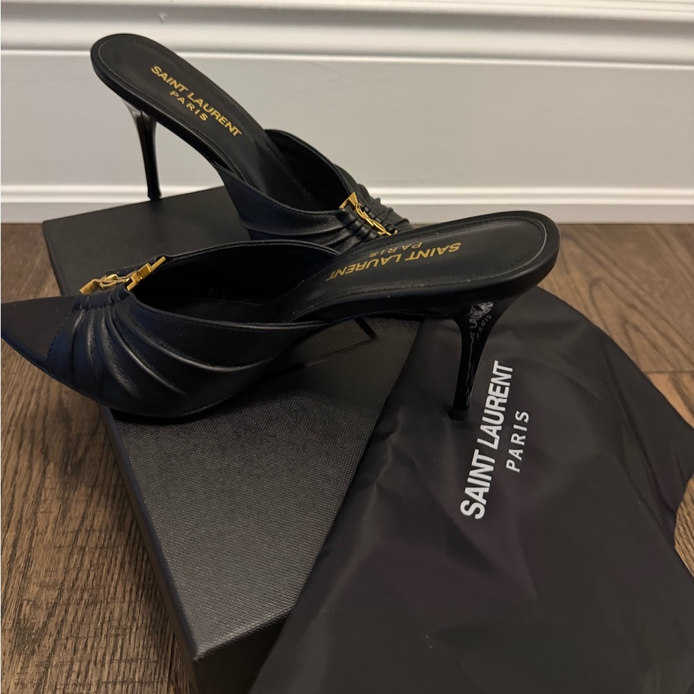Saint Laurent Black Women's heels - Picture 2 of 13